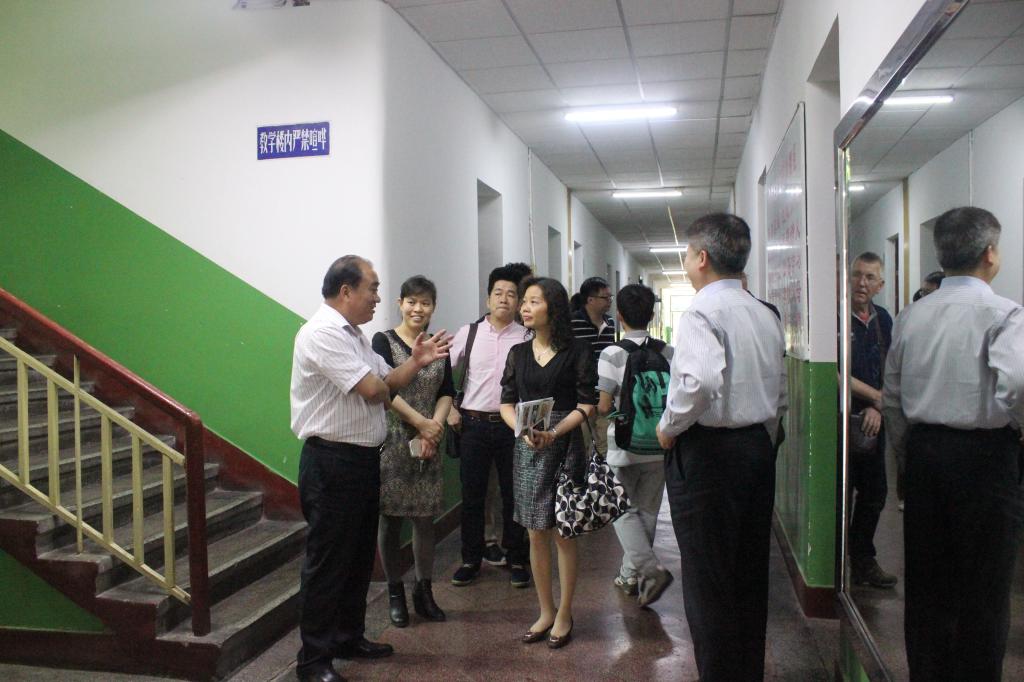 参观附中教学区